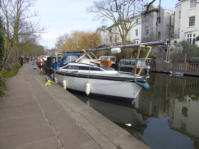 Regent's Canal Towpath — Regent's Canal and towpath at Camden Town