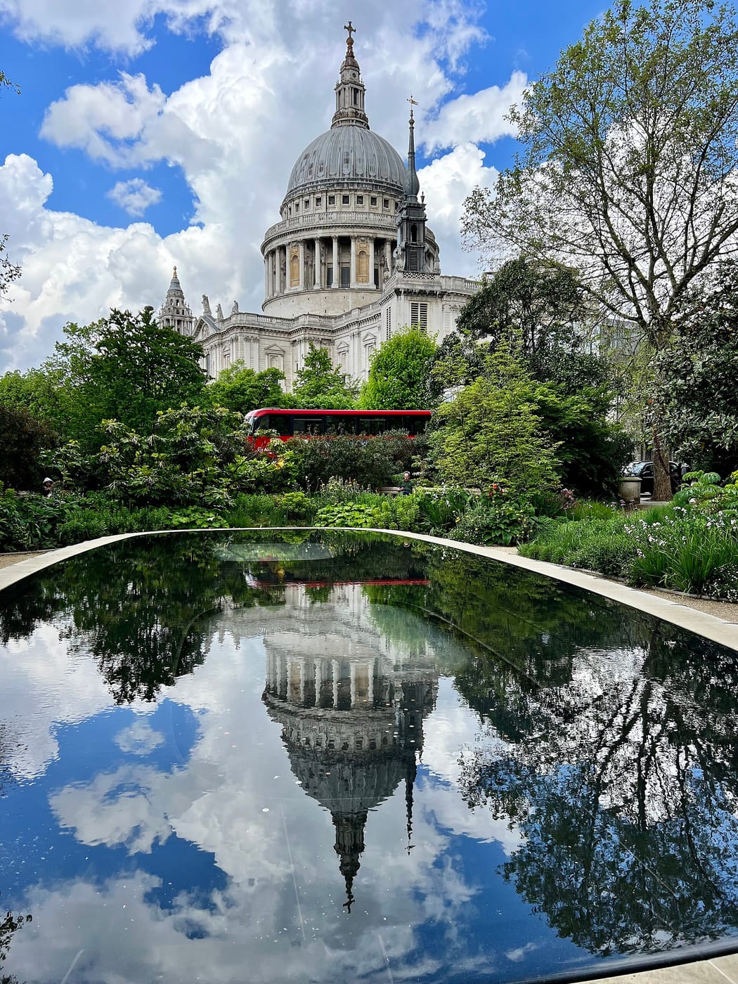 St Paul's Cathedral Public Gardens — Reflection garden near St Paul's Cathedral
