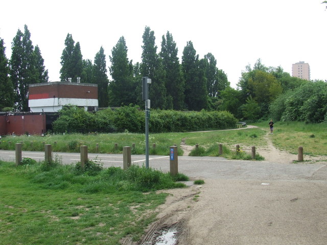 Hackney Marshes Nature Walk — photo 2