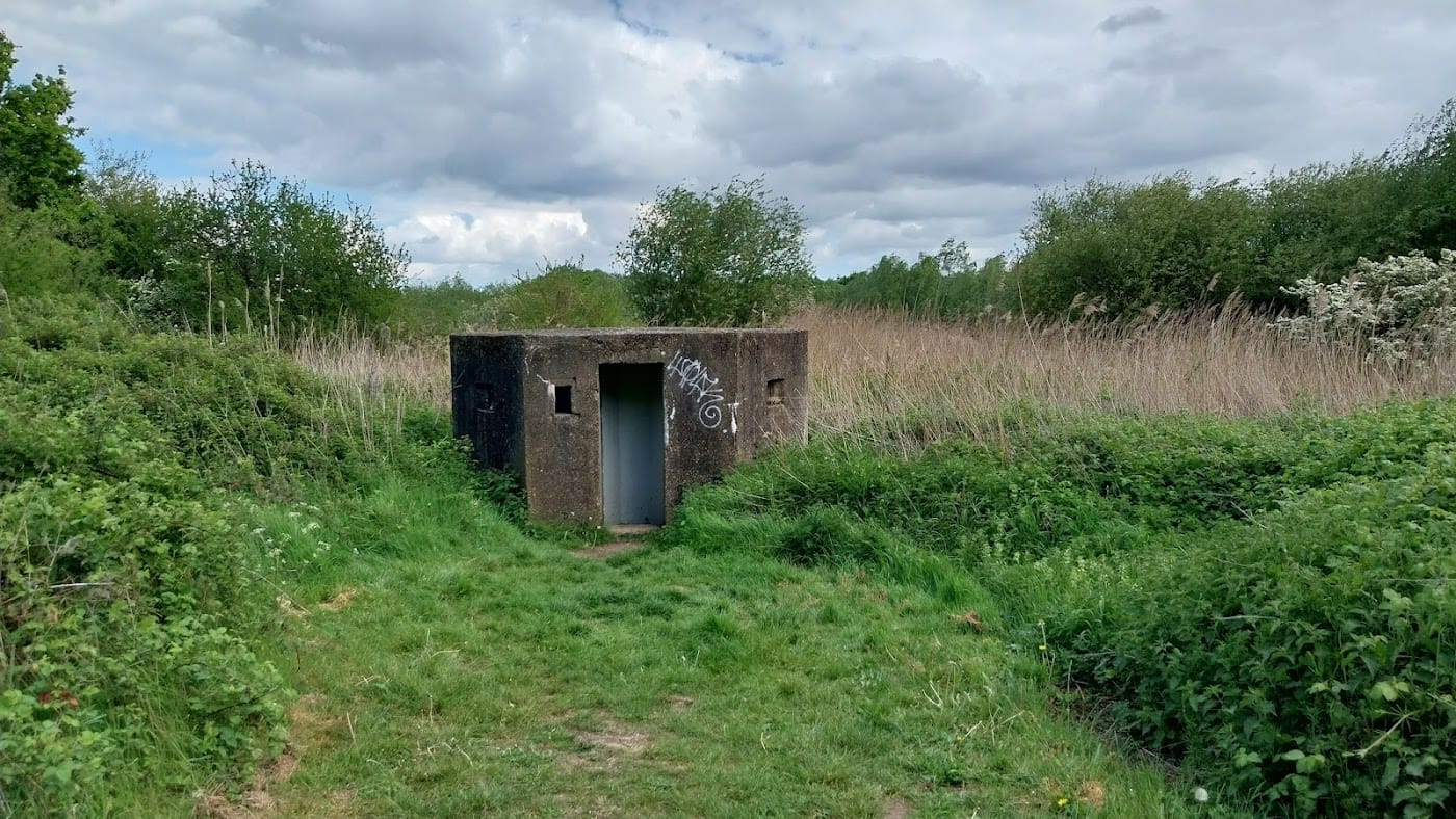 Hornchurch Country Park & Spitfire Playground — Hornchurch Country Park